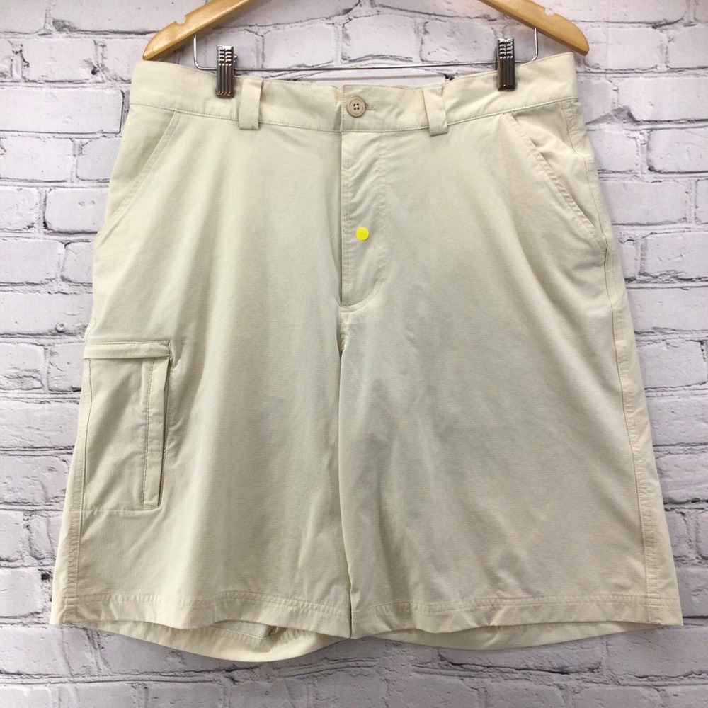 Under Armour White Golf Shorts Mens Sz 34 Athletic Flaw